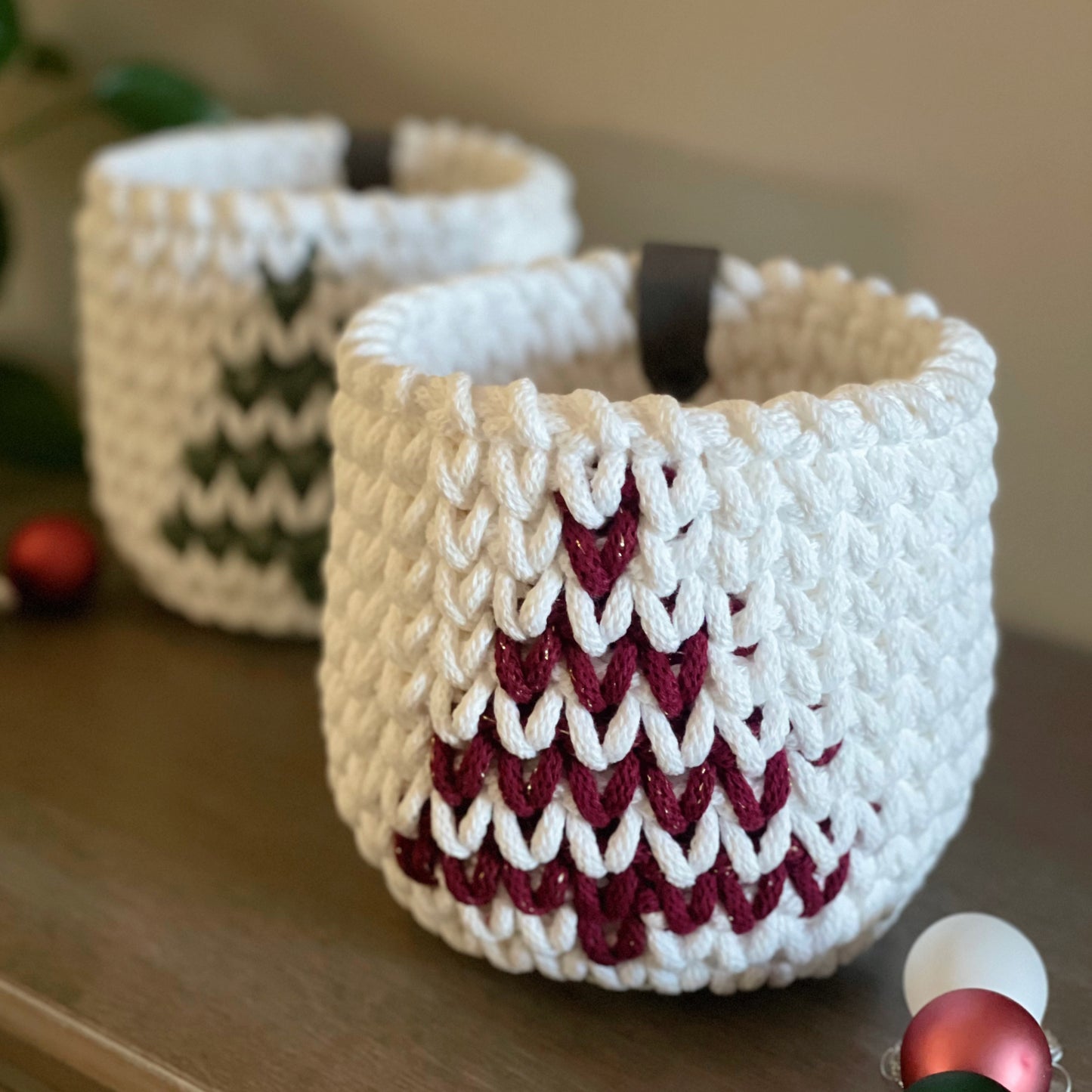 Crochet Holiday Basket Pattern | Tree Design