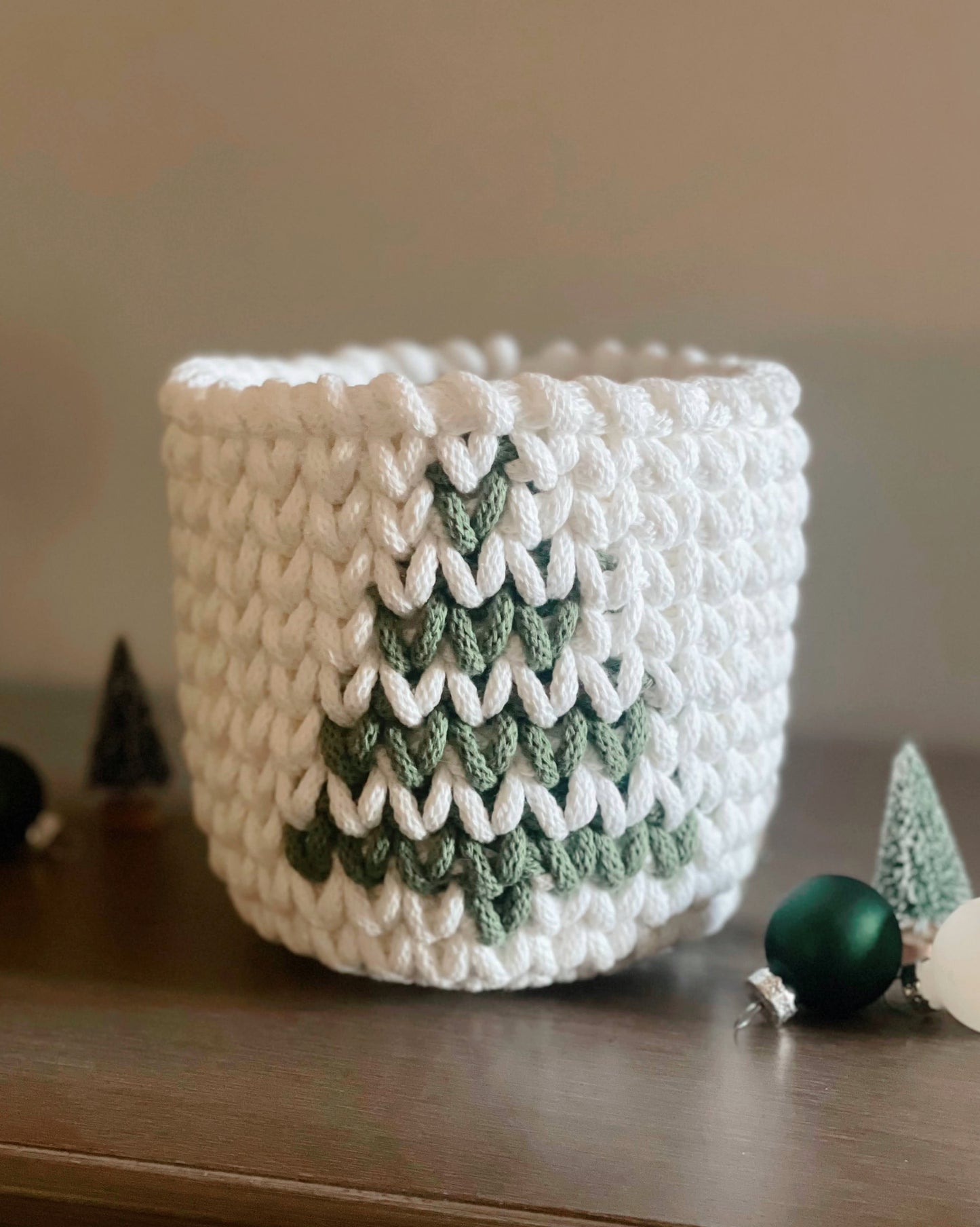 Crochet Holiday Basket DIY Kit